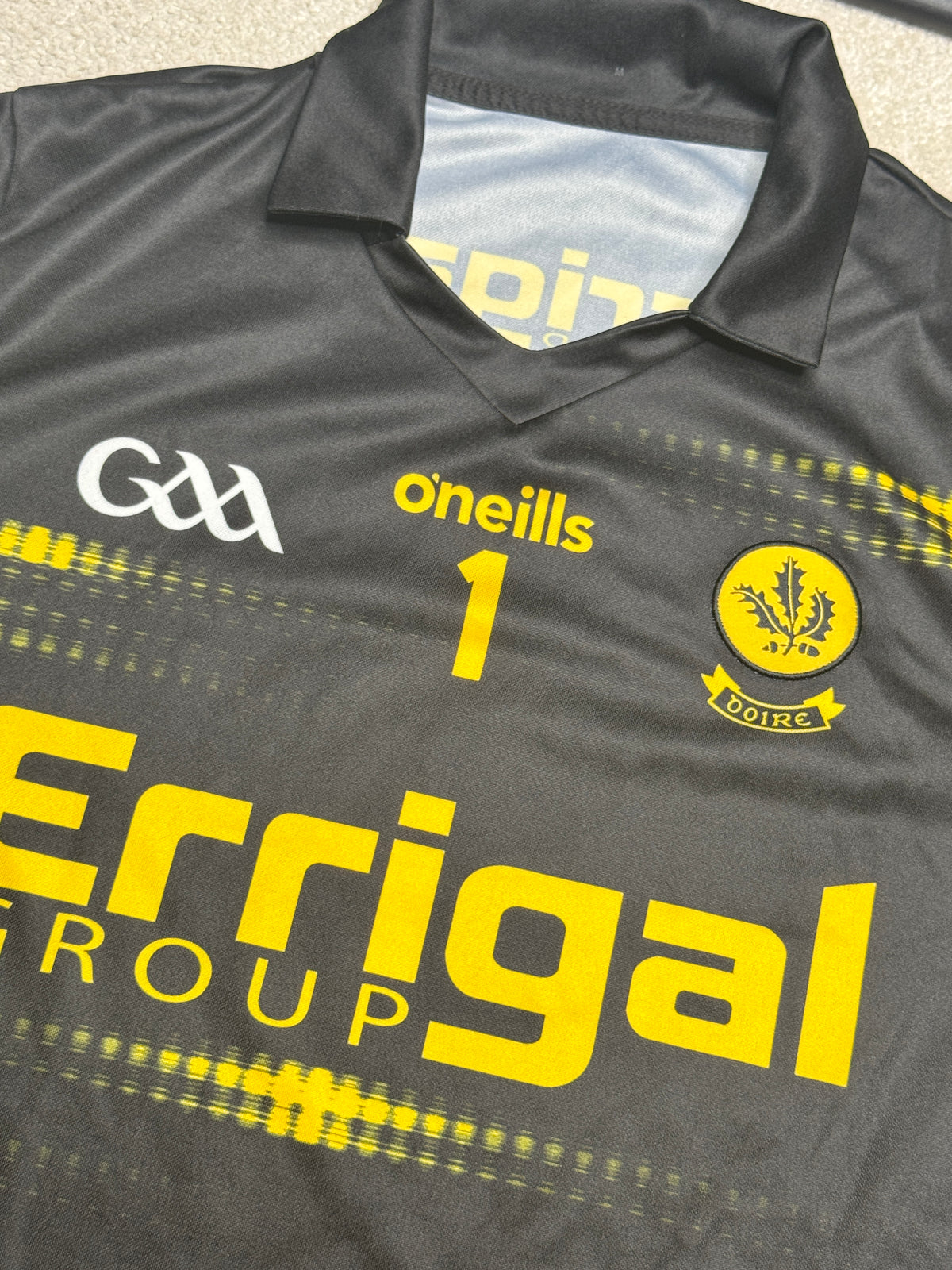 2022 Derry GAA Goalkeeper Jersey Number 1 - O'Neills GAA and hurling jersey - Jersey King - view 4