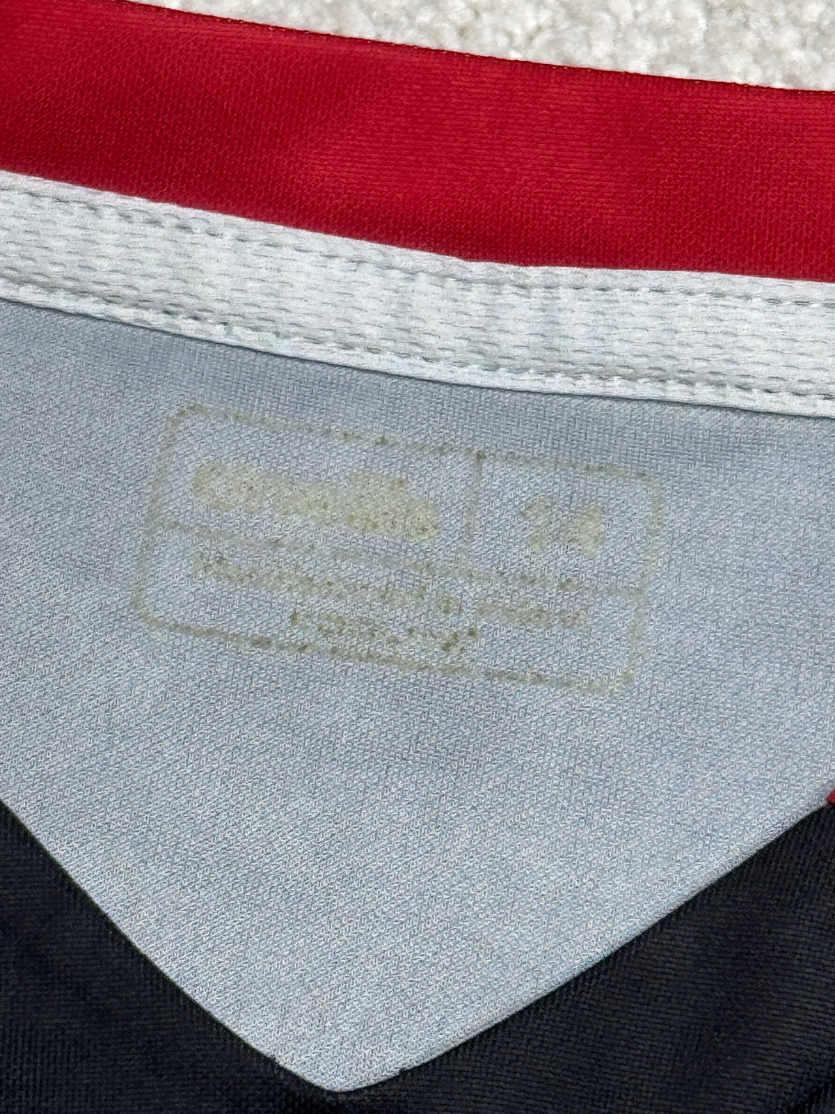 2021/22 Mayo Goalkeeper Jersey - O'Neills GAA and hurling jersey - Jersey King - view 3