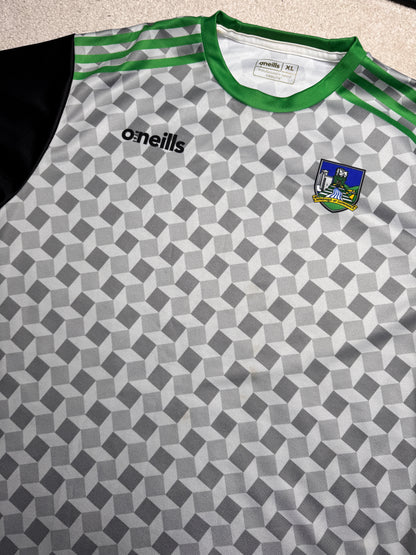 Limerick GAA Training Jersey - O'Neills GAA and hurling jersey - Jersey King - view 4