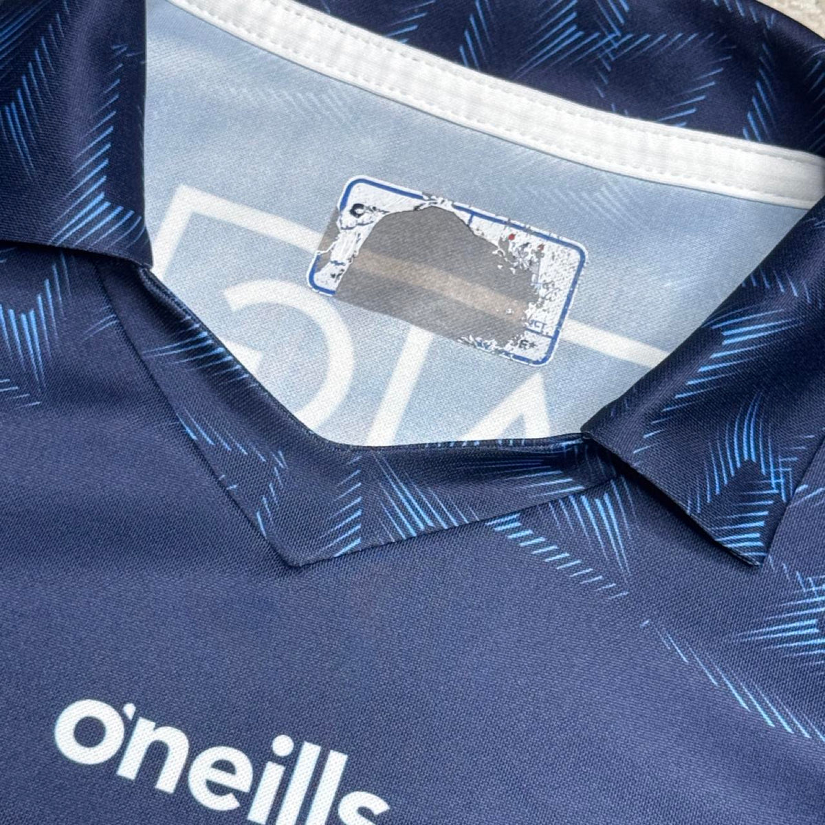 Dublin Tight Fit GAA Goalkeeper Jersey 2023 - O'Neills GAA and hurling jersey - Jersey King - view 3