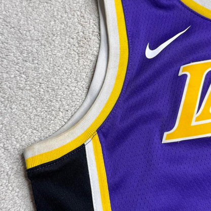 Geansaí Anthony Davis de chuid na Lakers (Méid: Ógánach Mór)
