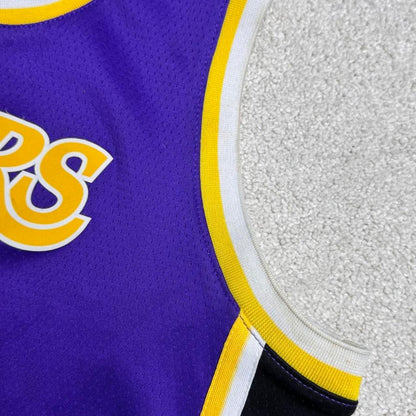 Geansaí Anthony Davis de chuid na Lakers (Méid: Ógánach Mór)