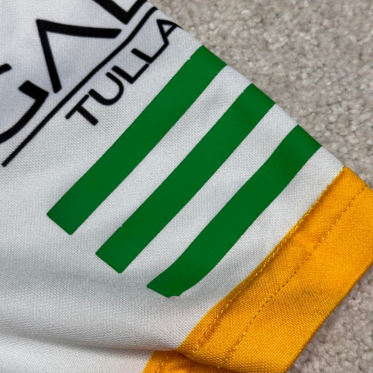 Offaly GAA Alternative Tight Fit Jersey Number 21 GPS Pouch (Size: Large)